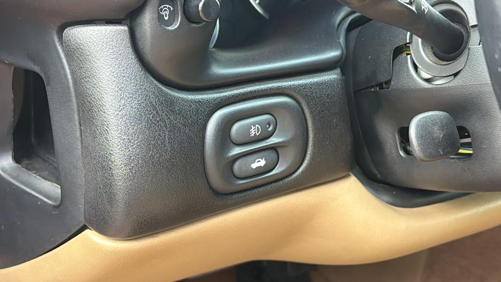 Thumbnail: 1999 Chevrolet Corvette - 17