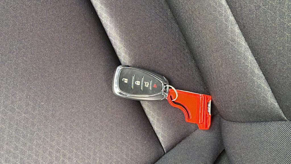 Thumbnail: 2023 Chevrolet Malibu - 17