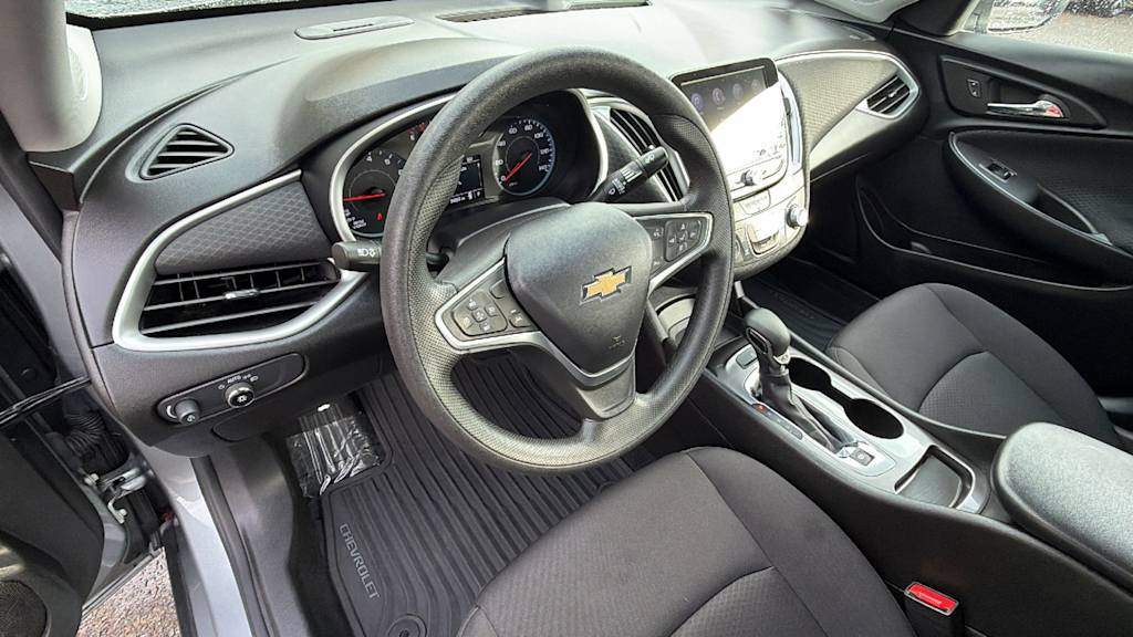 Thumbnail: 2023 Chevrolet Malibu - 2