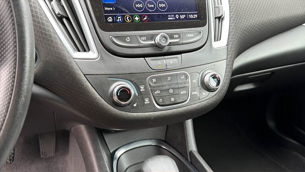 Thumbnail: 2023 Chevrolet Malibu - 20