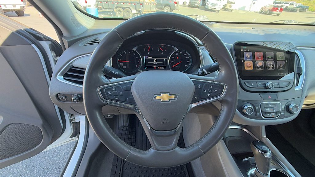 Thumbnail: 2018 Chevrolet Malibu - 8