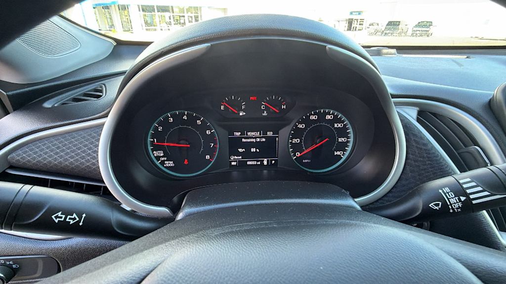 Thumbnail: 2022 Chevrolet Malibu - 16