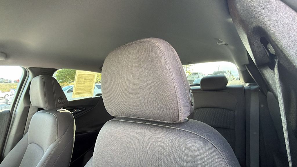 Thumbnail: 2022 Chevrolet Malibu - 9