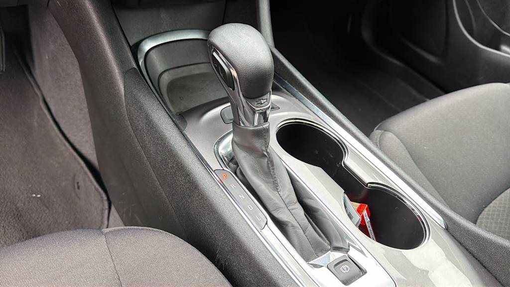 Thumbnail: 2022 Chevrolet Malibu - 13