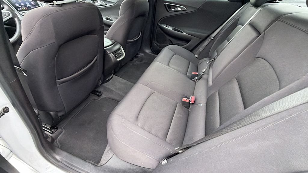 Thumbnail: 2022 Chevrolet Malibu - 10