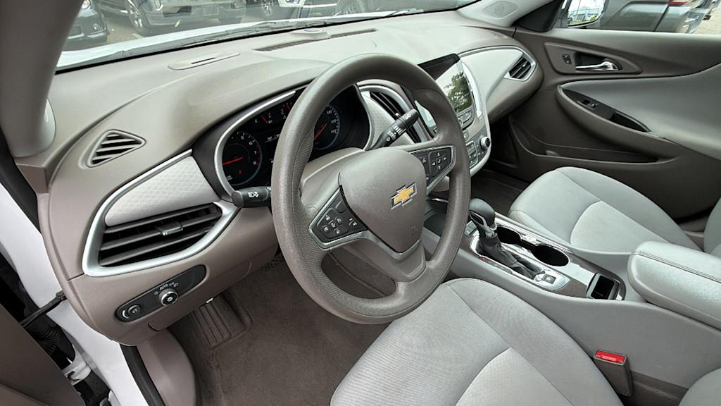Thumbnail: 2024 Chevrolet Malibu - 2