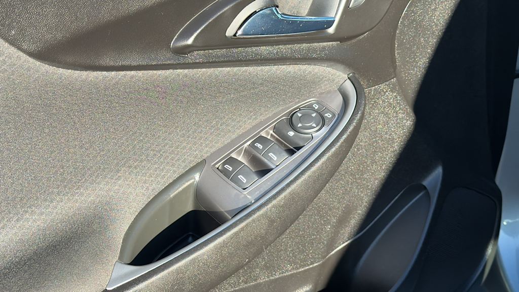 Thumbnail: 2024 Chevrolet Malibu - 27