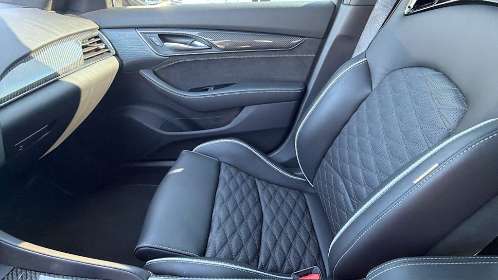 Thumbnail: 2026 Cadillac CT5 - 10