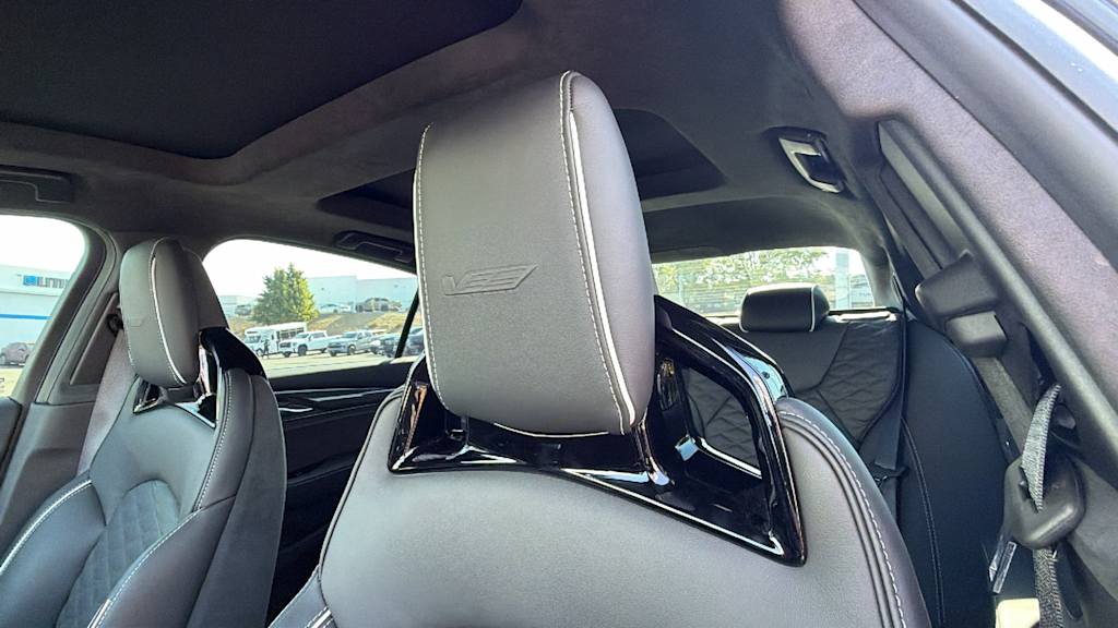Thumbnail: 2026 Cadillac CT5 - 9