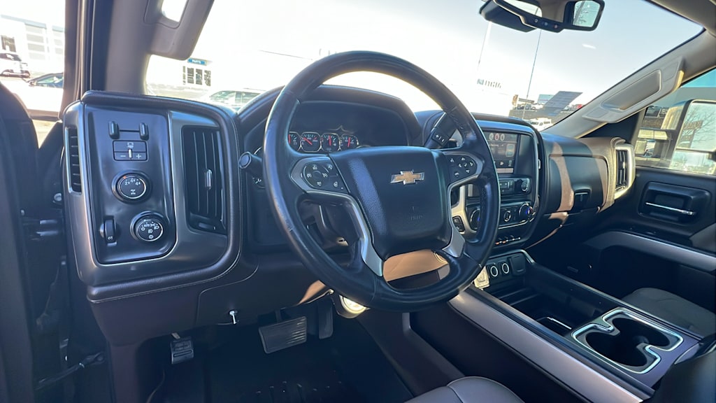 2015 Chevrolet Silverado 2500 LTZ 2