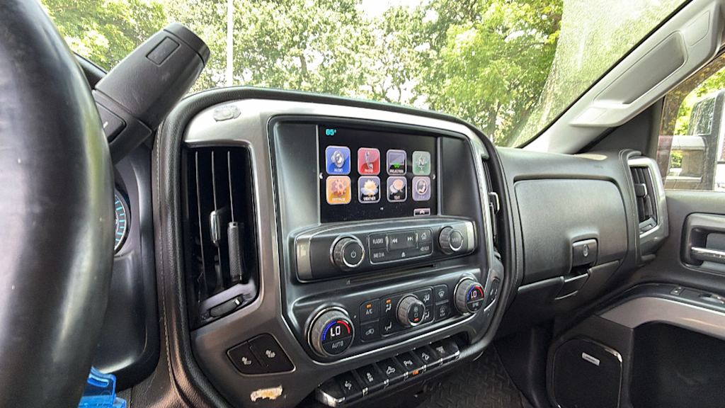 Thumbnail: 2017 Chevrolet Silverado 2500 - 20