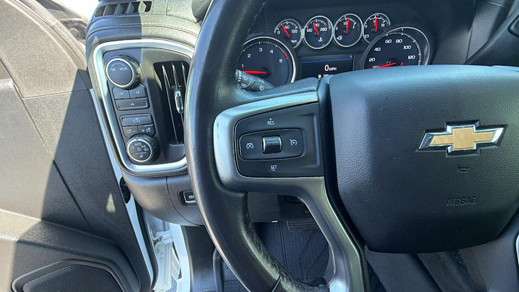 Thumbnail: 2021 Chevrolet Silverado 2500 - 24