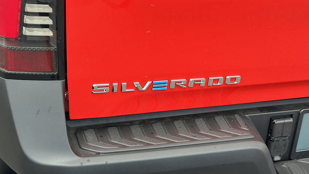 Thumbnail: 2026 Chevrolet Silverado EV - 7