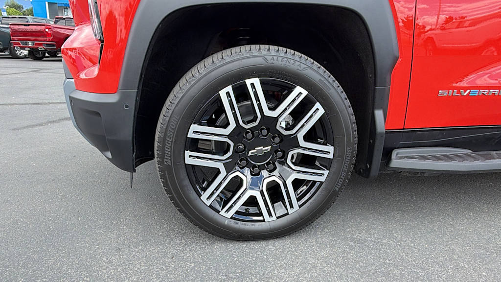 Thumbnail: 2026 Chevrolet Silverado EV - 8