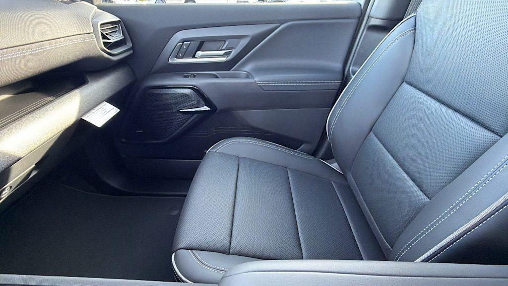 Thumbnail: 2026 Chevrolet Silverado EV - 11