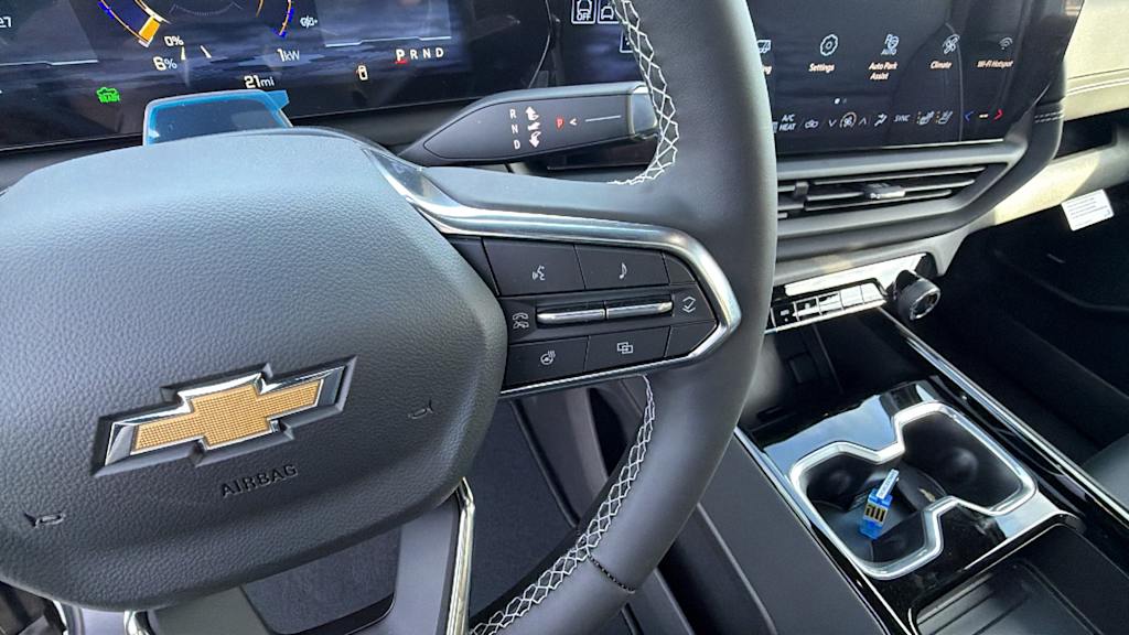 Thumbnail: 2026 Chevrolet Silverado EV - 25