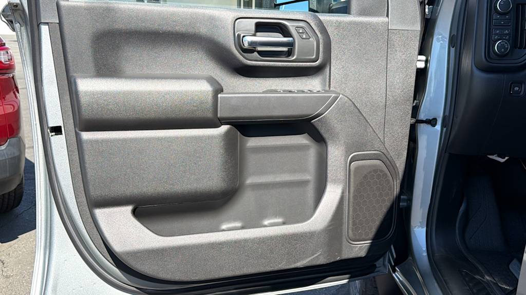 Thumbnail: 2026 Chevrolet Silverado 2500 - 27