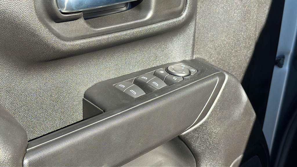 Thumbnail: 2026 Chevrolet Silverado 2500 - 27