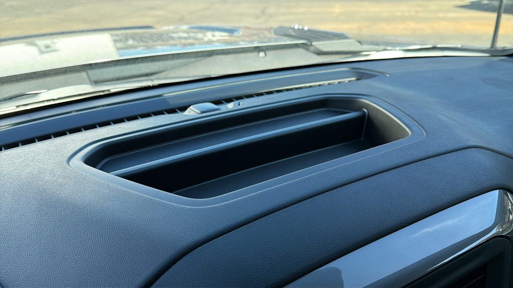 Thumbnail: 2026 Chevrolet Silverado 2500 - 36