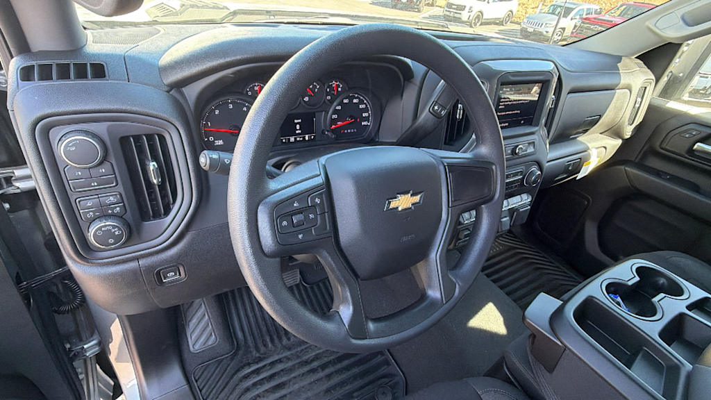 Thumbnail: 2026 Chevrolet Silverado 2500 - 2