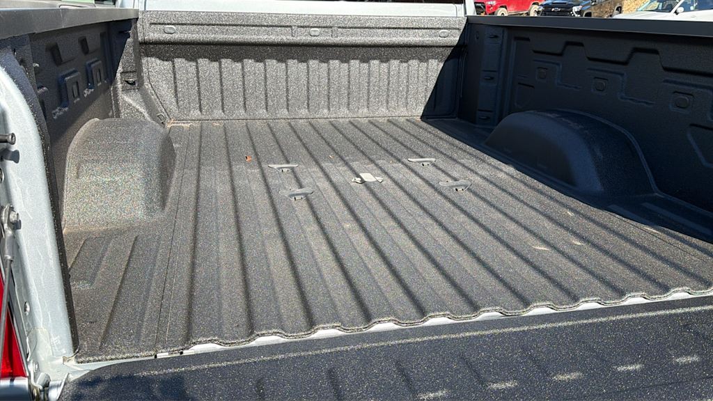 Thumbnail: 2026 Chevrolet Silverado 2500 - 16