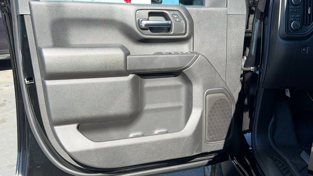 Thumbnail: 2026 Chevrolet Silverado 2500 - 27