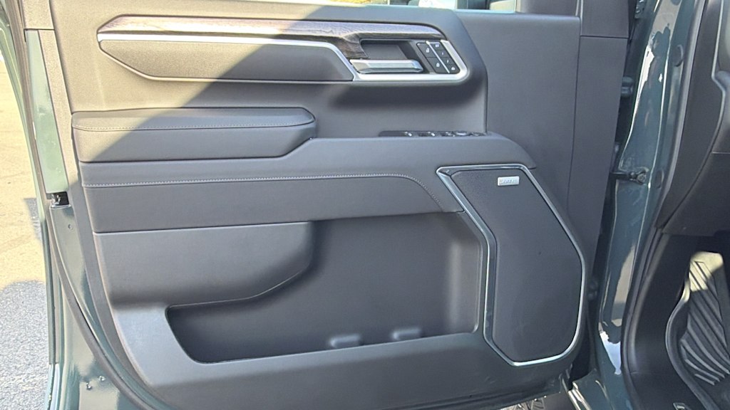 Thumbnail: 2026 Chevrolet Silverado 2500 - 28