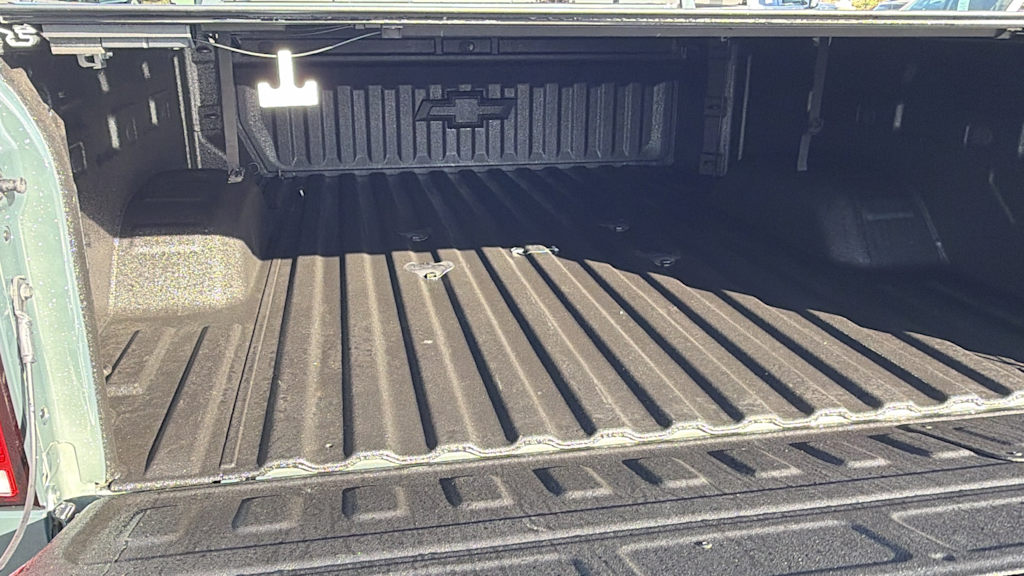 Thumbnail: 2026 Chevrolet Silverado 2500 - 16