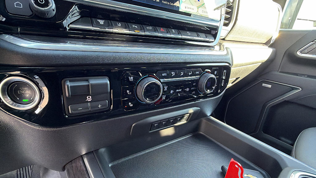 Thumbnail: 2026 Chevrolet Silverado 2500 - 22