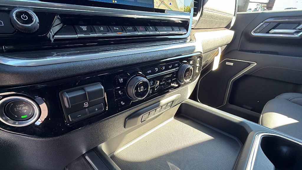 Thumbnail: 2026 Chevrolet Silverado 2500 - 22