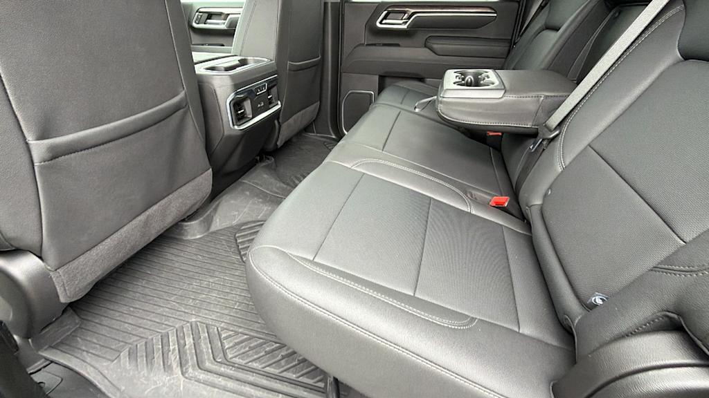 Thumbnail: 2025 Chevrolet Silverado 2500 - 29