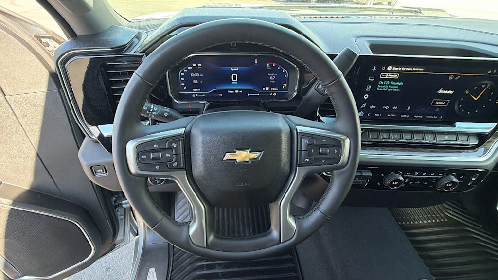 Thumbnail: 2025 Chevrolet Silverado 3500 - 10