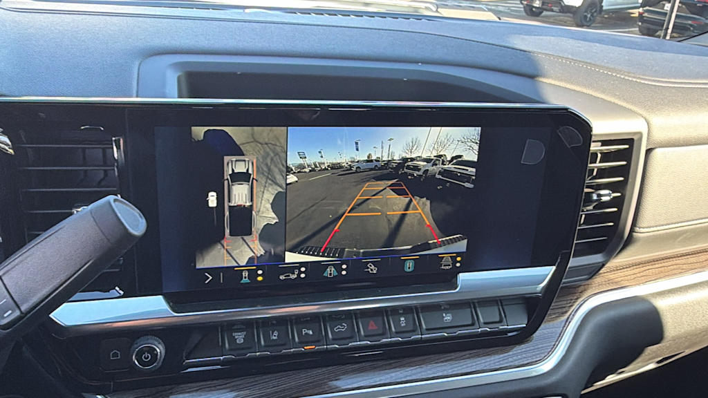 Thumbnail: 2026 Chevrolet Silverado 3500 - 23