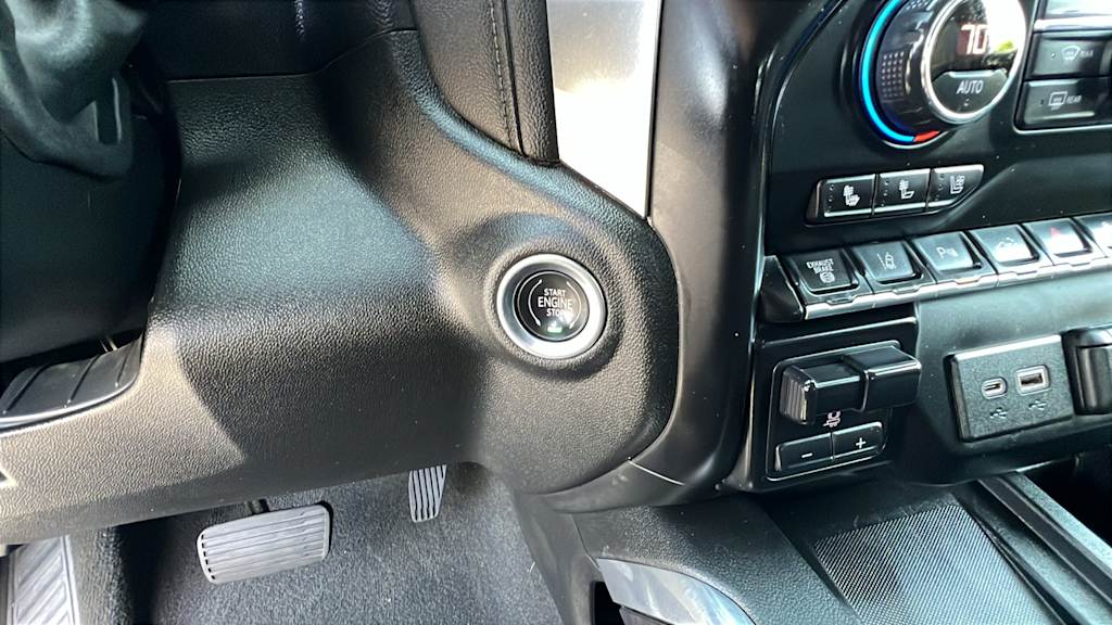 2020 Chevrolet Silverado 2500 LTZ 24