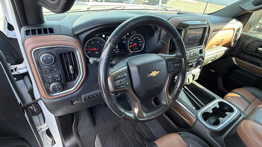 Thumbnail: 2022 Chevrolet Silverado 3500 - 2