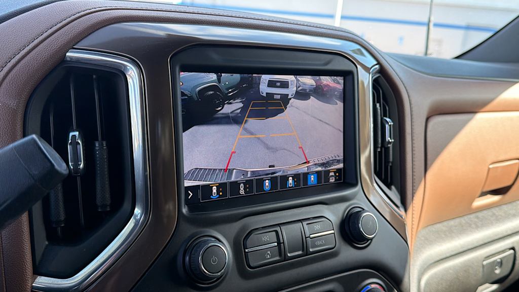 Thumbnail: 2022 Chevrolet Silverado 3500 - 22