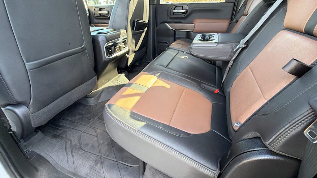 Thumbnail: 2022 Chevrolet Silverado 3500 - 26