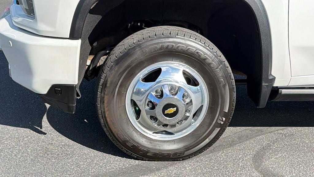 Thumbnail: 2022 Chevrolet Silverado 3500 - 8