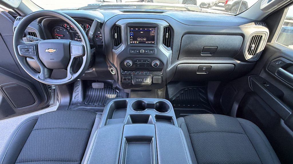 Thumbnail: 2026 Chevrolet Silverado 3500 - 13