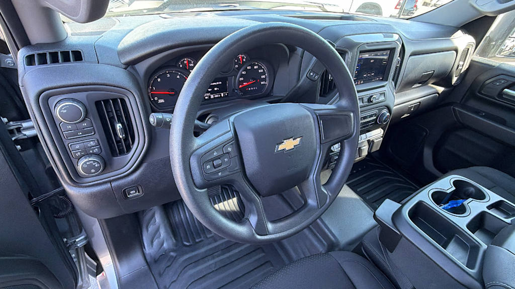 Thumbnail: 2026 Chevrolet Silverado 3500 - 2