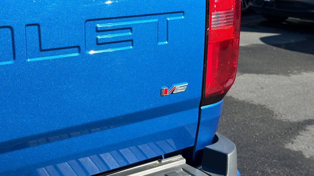 Thumbnail: 2021 Chevrolet Colorado - 30