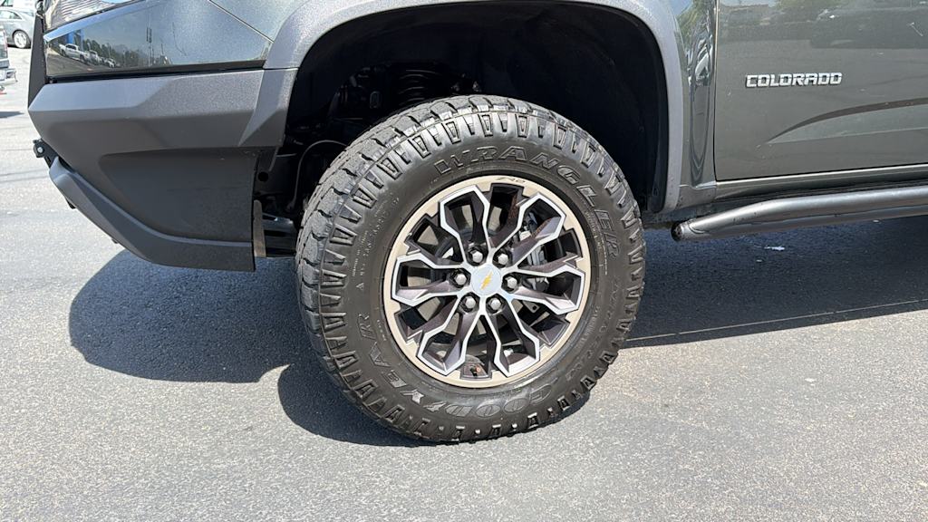Thumbnail: 2017 Chevrolet Colorado - 8
