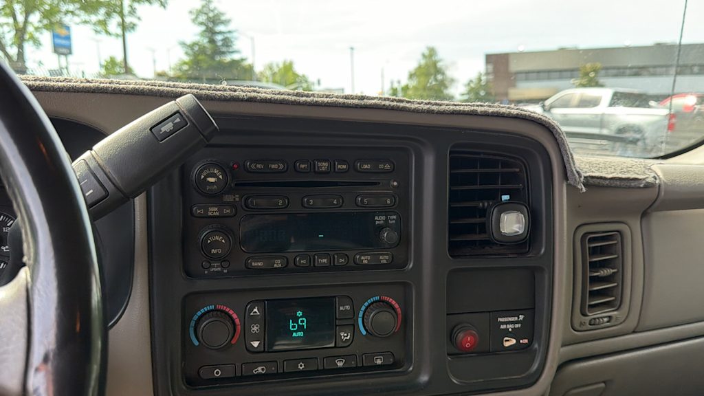 Thumbnail: 2006 Chevrolet Silverado 2500 - 18