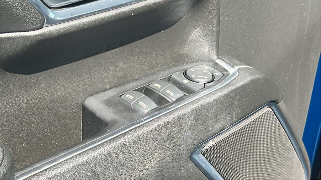 Thumbnail: 2024 Chevrolet Silverado 1500 - 7