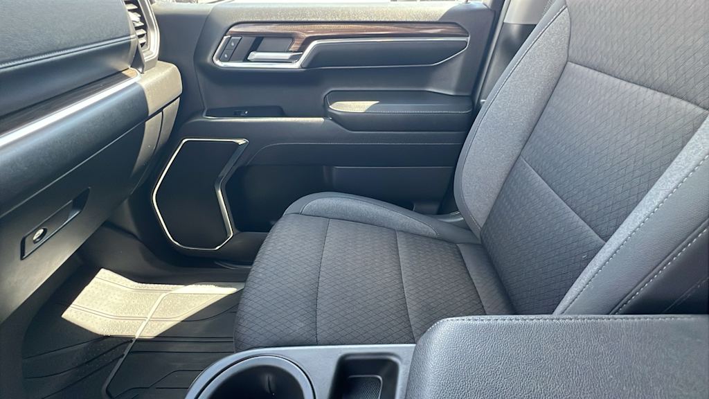 Thumbnail: 2024 Chevrolet Silverado 1500 - 11