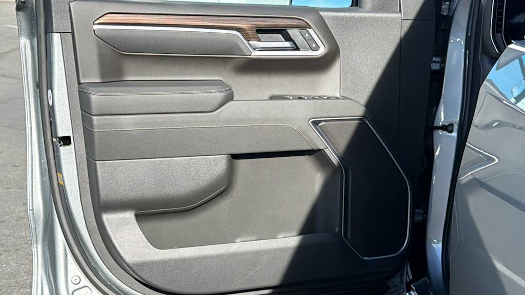 Thumbnail: 2026 Chevrolet Silverado 1500 - 28