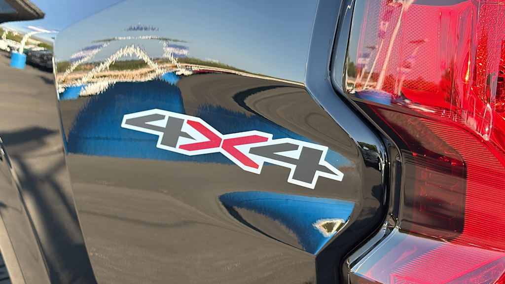 Thumbnail: 2026 Chevrolet Colorado - 7