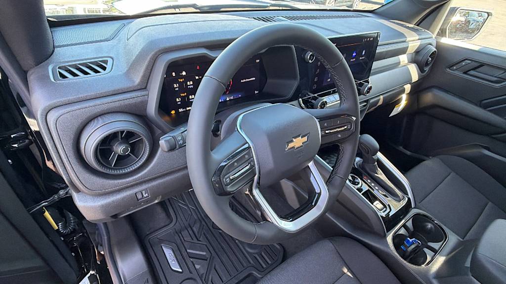 Thumbnail: 2026 Chevrolet Colorado - 2