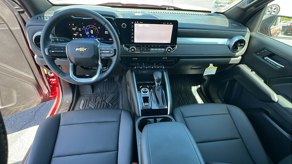 2024 Chevrolet Colorado LT 11