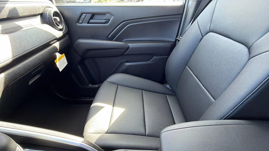 Thumbnail: 2026 Chevrolet Colorado - 11